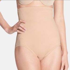 Total Comfort Back Magic High Waist Shaping Briefs